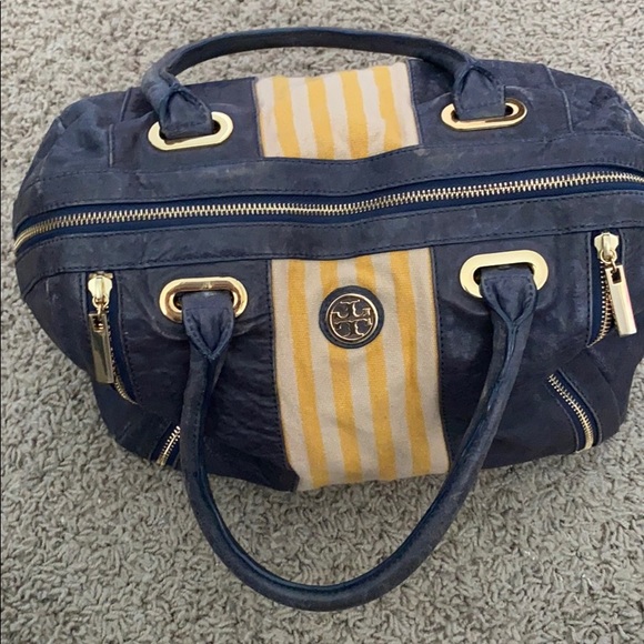 navy and yellow bag